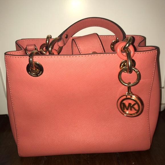 Michael kors purses for $65 Clearance